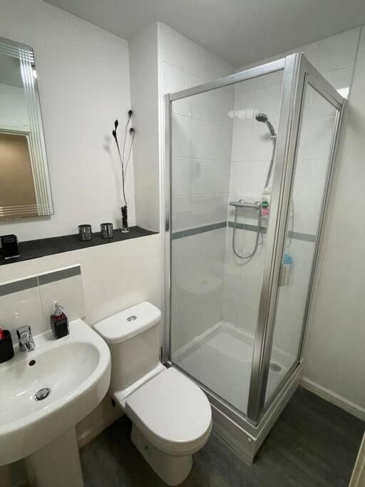 Cityfront Modern Apt Near City Centre/Etihad, Free Parking Manchester Buitenkant foto
